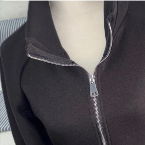 AKIRA
bomber puff sleeve size small mini dress brand new with tags. Black - Picture 3 of 4